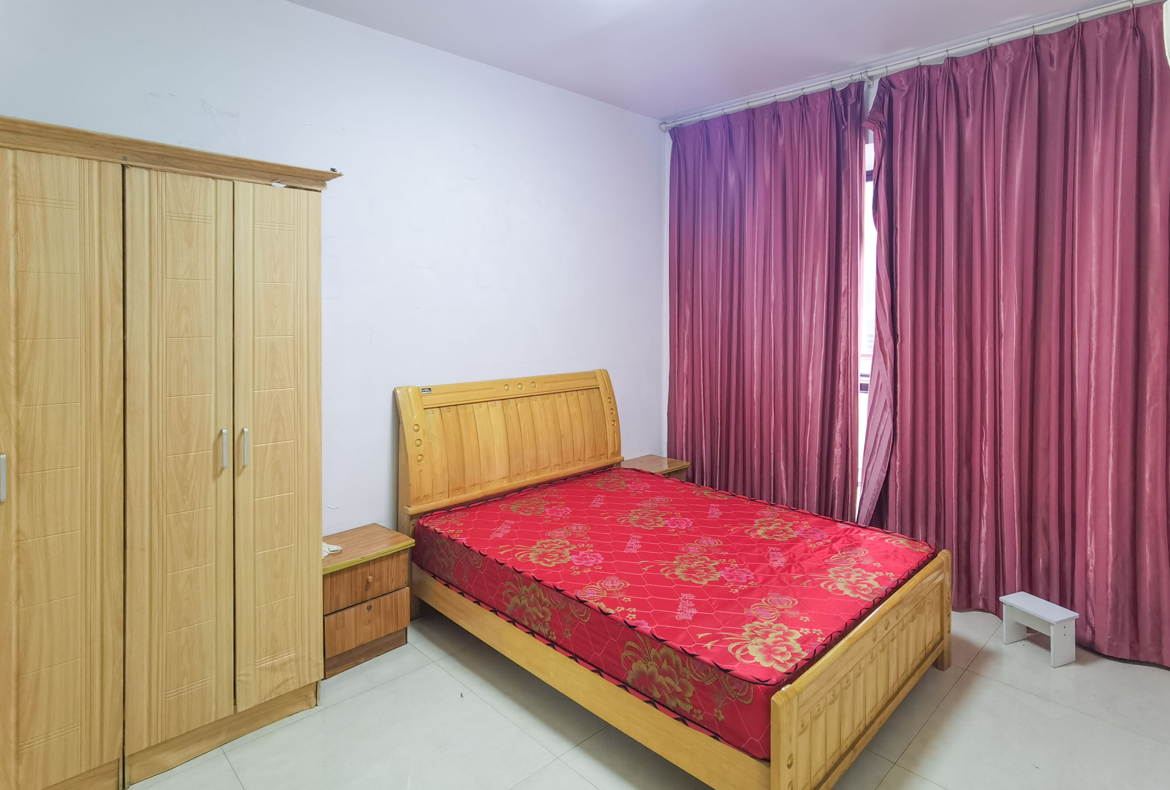 中央商业广场 2室1厅1卫 75.0万 中央商业广场 2室1厅1卫 75.0万客厅