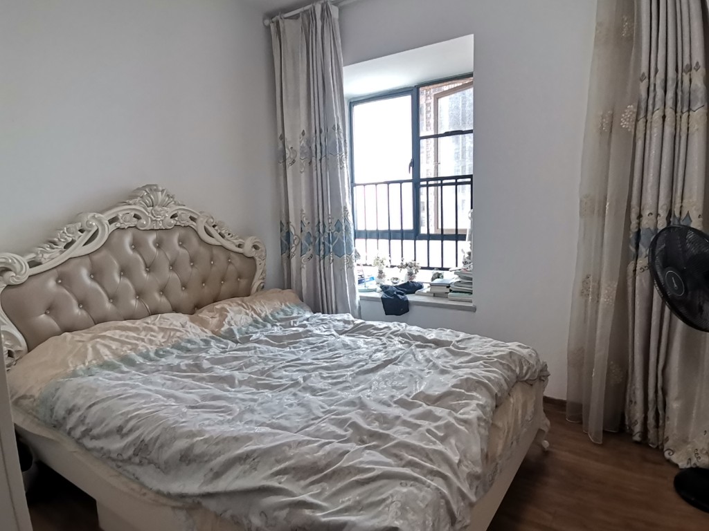 碧桂园 3室2厅1卫 51.00万 碧桂园 3室2厅1卫 51.00万客厅