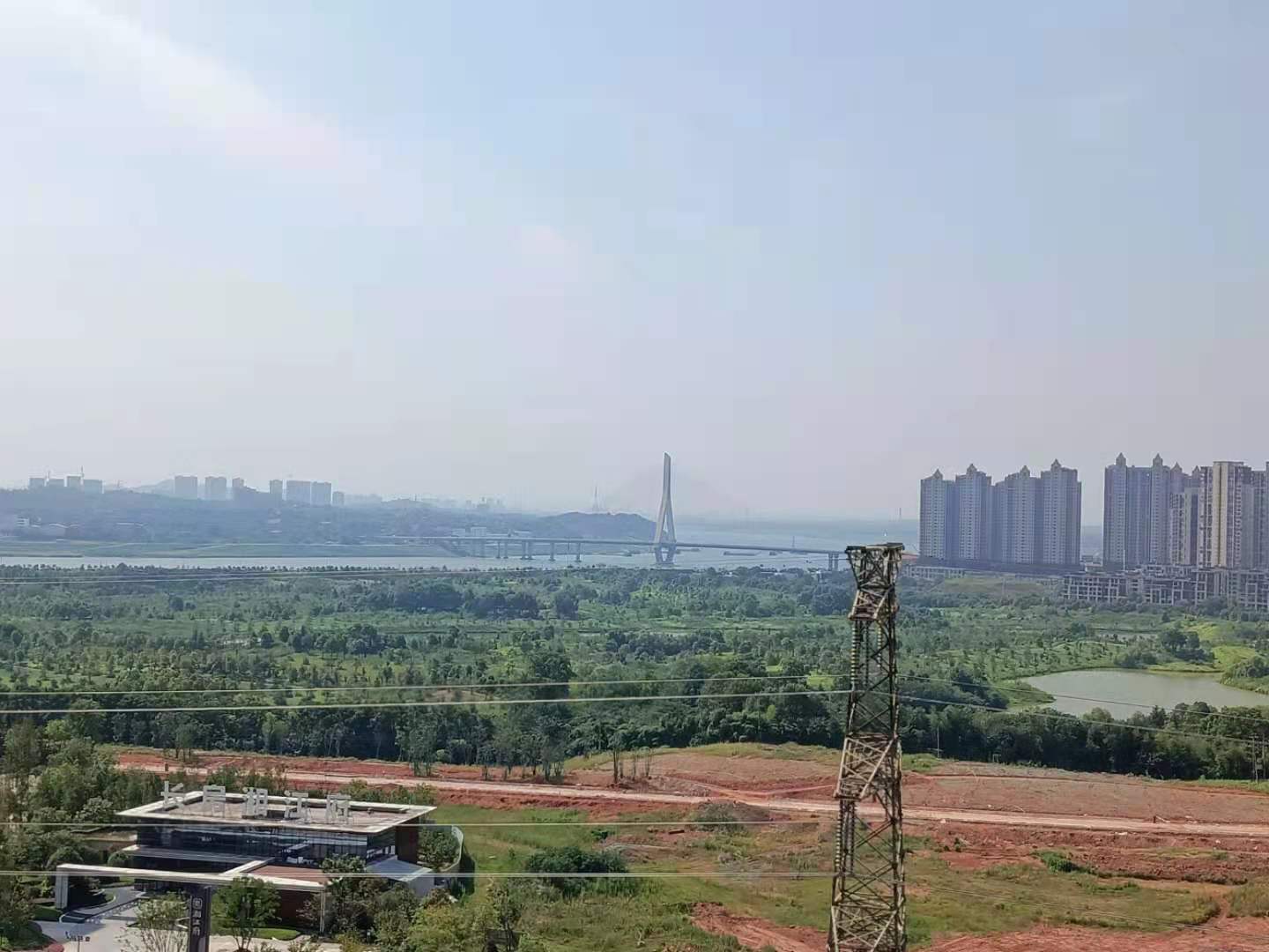 凤凰城 3室2厅1卫 65.0万 凤凰城 3室2厅1卫 65.0万客厅