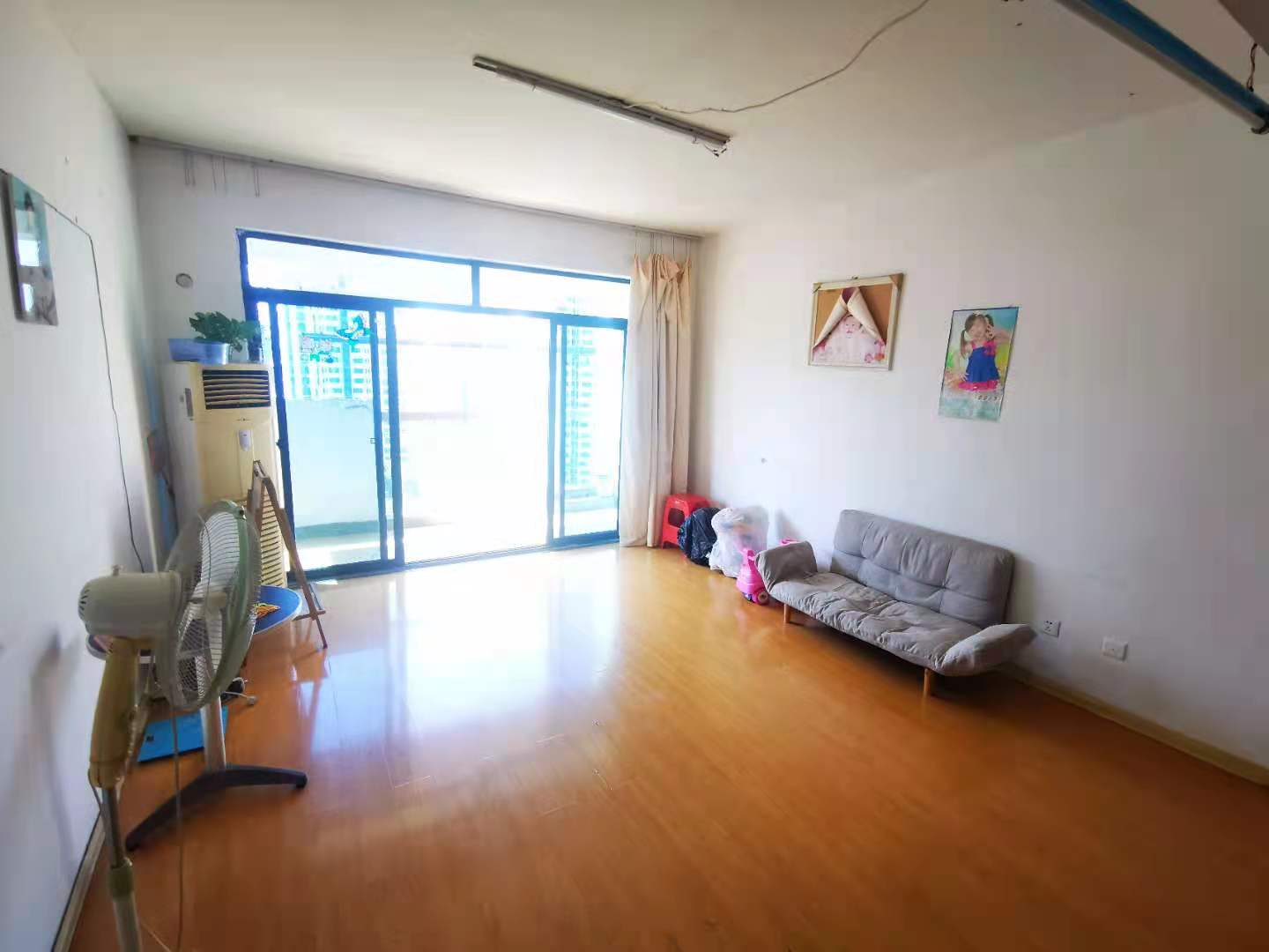 山水国际 2室1厅1卫 68.8万 山水国际 2室1厅1卫 68.8万客厅