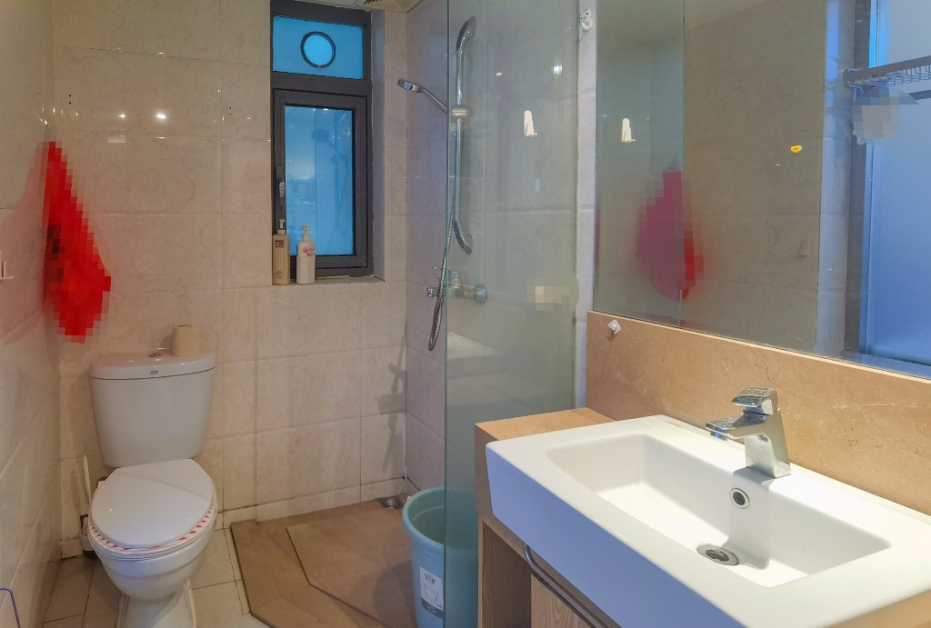 大汉希尔顿 2室2厅1卫 73.8万 大汉希尔顿 2室2厅1卫 73.8万客厅