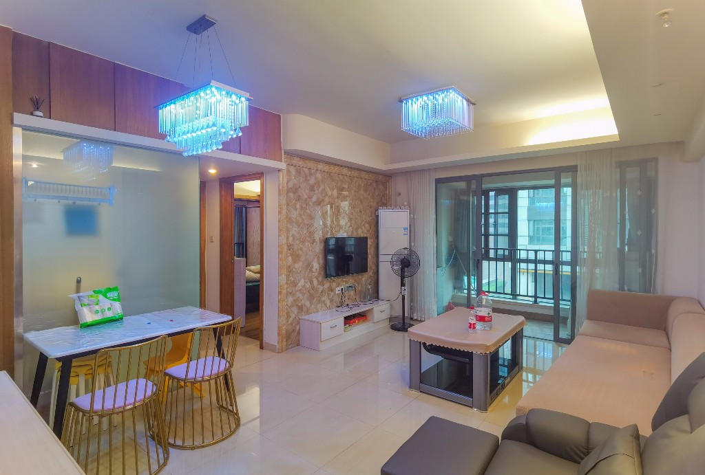 大汉希尔顿 2室2厅1卫 73.8万 大汉希尔顿 2室2厅1卫 73.8万客厅