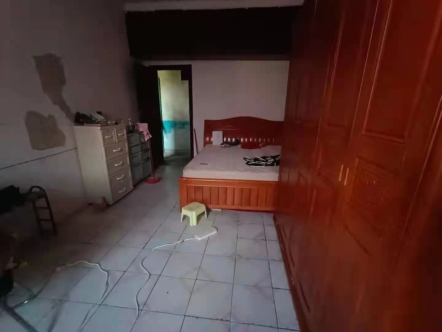 建设北路散盘 1室1厅1卫 500.0元/月 建设北路散盘 1室1厅1卫 500.0元/月室内图