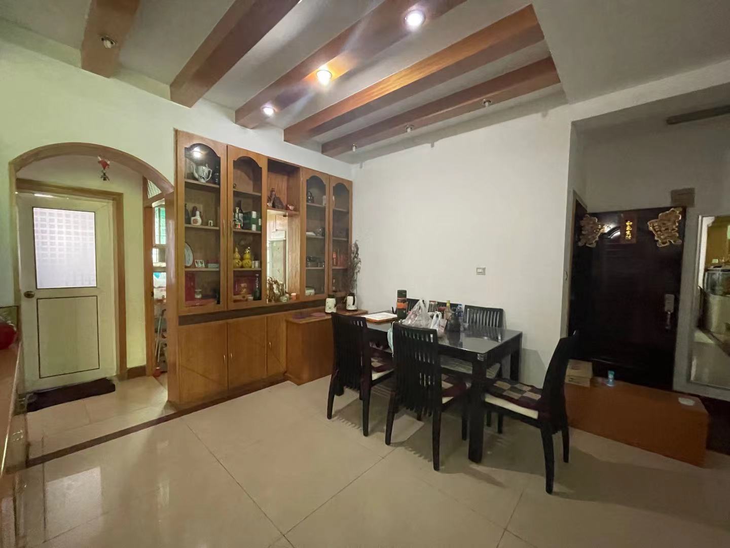 金锦花园 3室2厅1卫 2000.0元/月 金锦花园 3室2厅1卫 2000.0元/月室内图