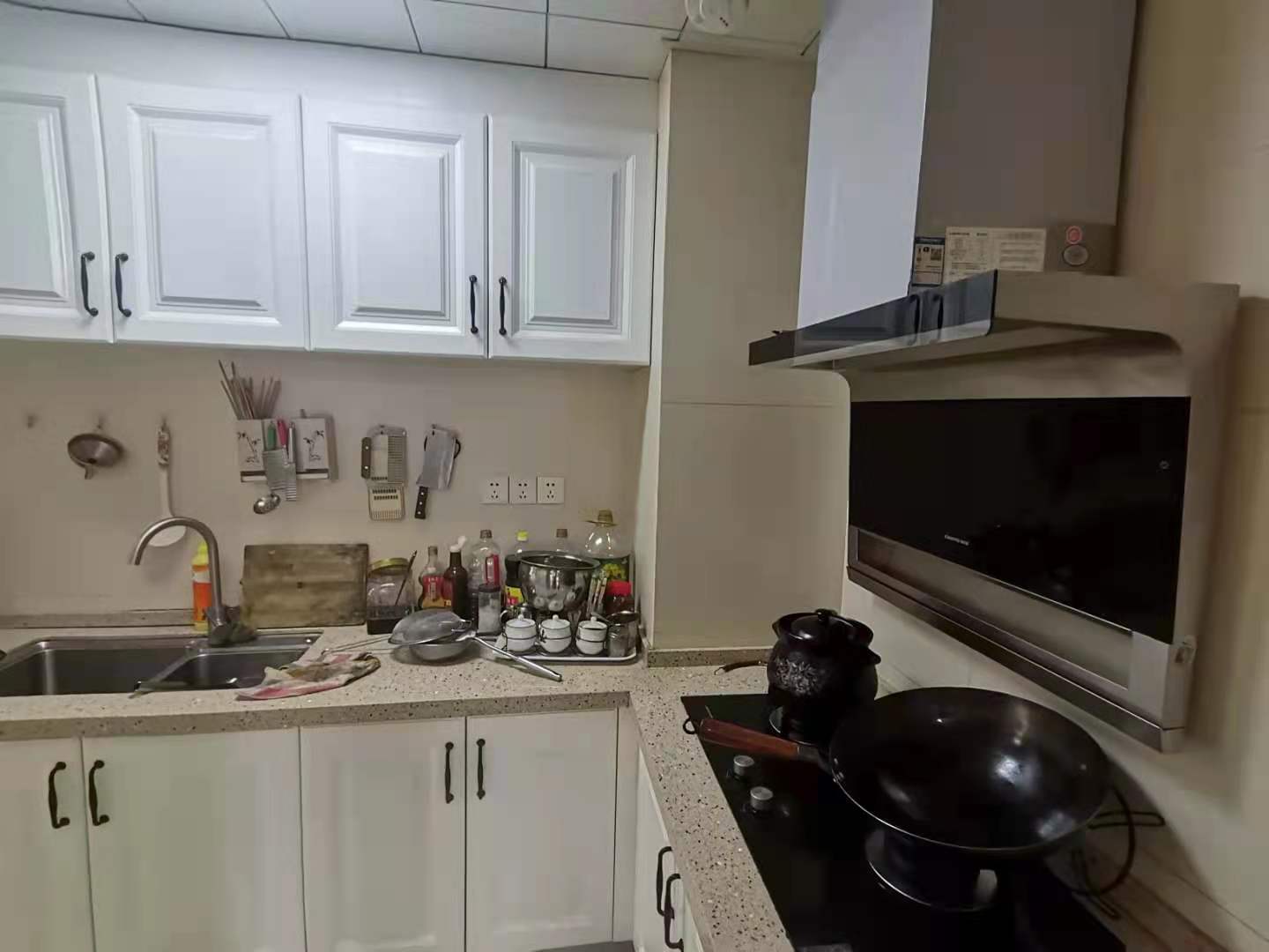 中铁骑士府邸 3室2厅2卫 2600.0元/月 中铁骑士府邸 3室2厅2卫 2600.0元/月室内图