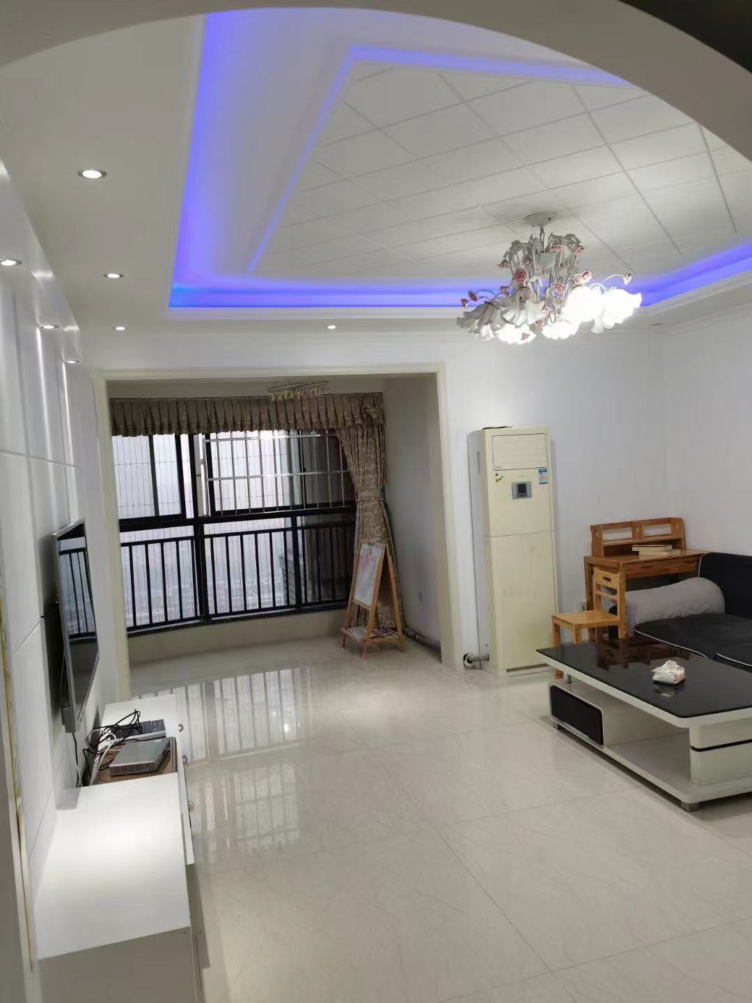 巴陵壹号 3室2厅2卫 2400.0元/月 巴陵壹号 3室2厅2卫 2400.0元/月