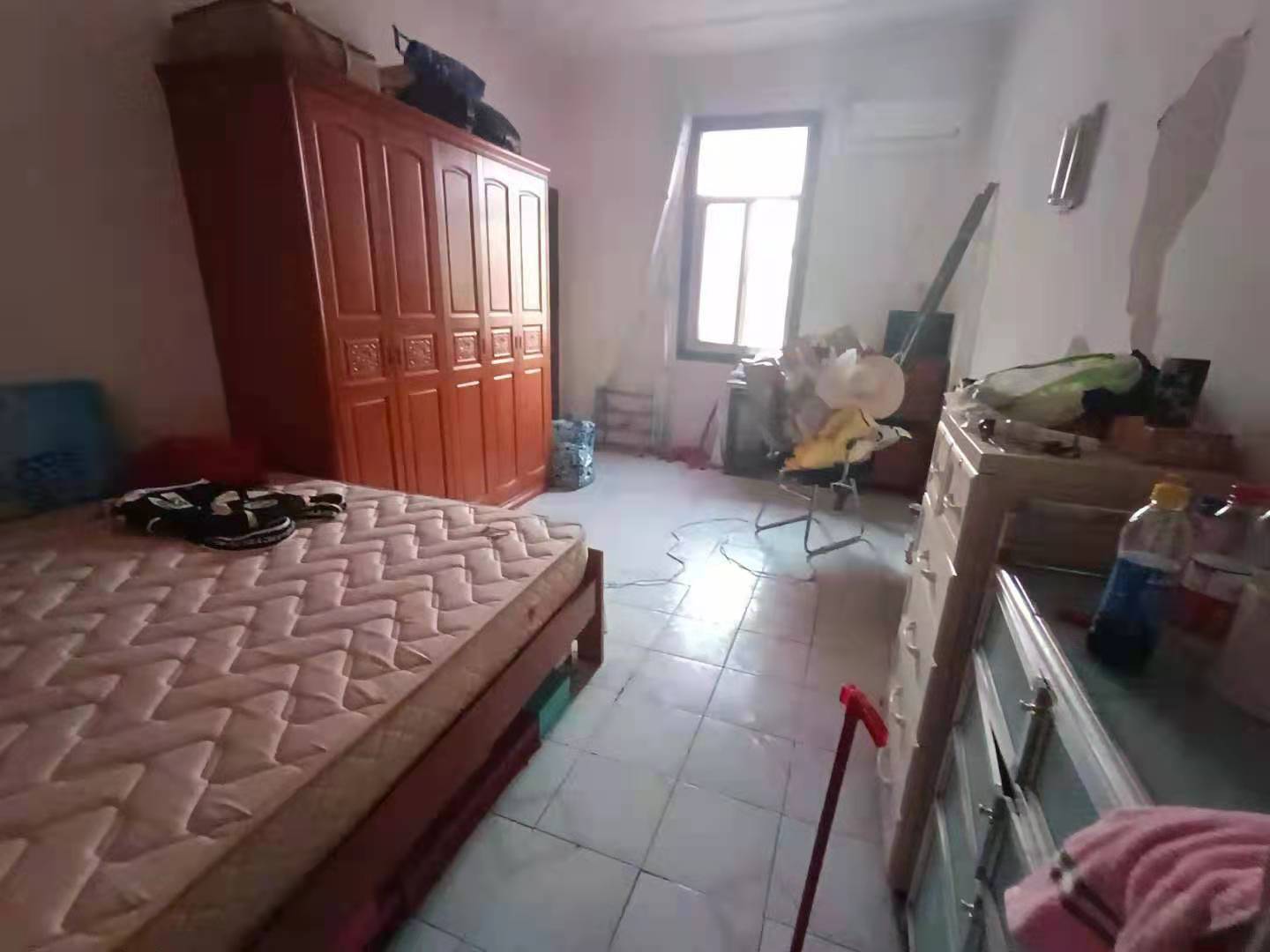 建设北路散盘 1室1厅1卫 500.0元/月 建设北路散盘 1室1厅1卫 500.0元/月室内图