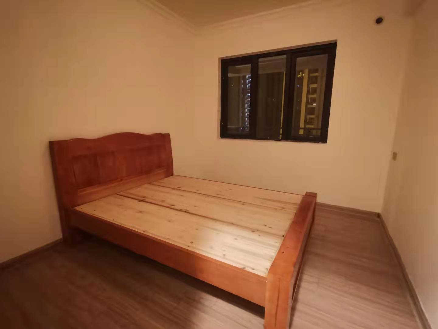 碧桂园梓山府 3室2厅2卫 2500.0元/月 碧桂园梓山府 3室2厅2卫 2500.0元/月室内图