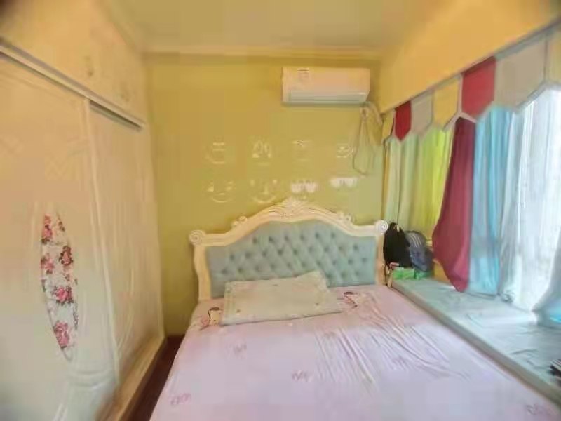 碧桂园 4室2厅2卫 3500.0元/月 碧桂园 4室2厅2卫 3500.0元/月室内图