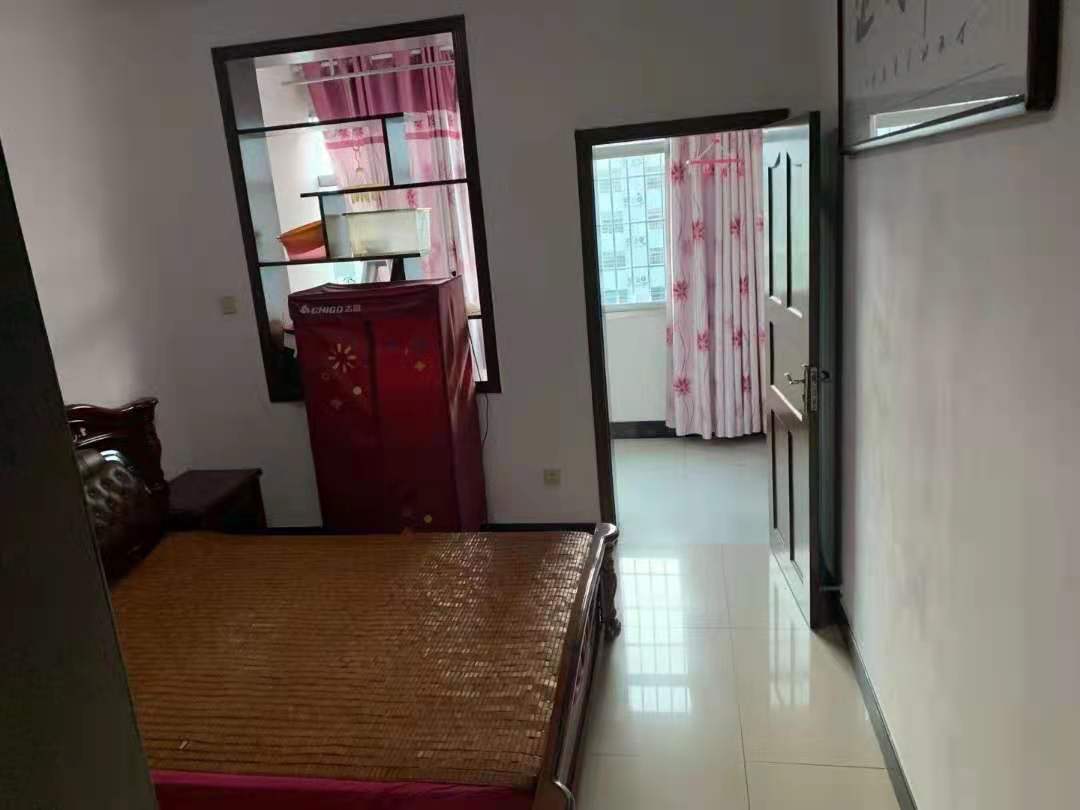 菊苑小区西区 3室2厅2卫 1200.0元/月 菊苑小区西区 3室2厅2卫 1200.0元/月室内图