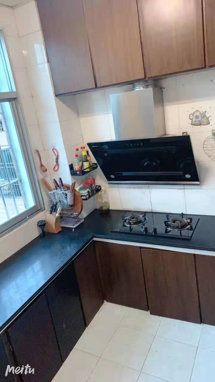 菊苑小区西区 3室2厅2卫 1200.0元/月 菊苑小区西区 3室2厅2卫 1200.0元/月室内图