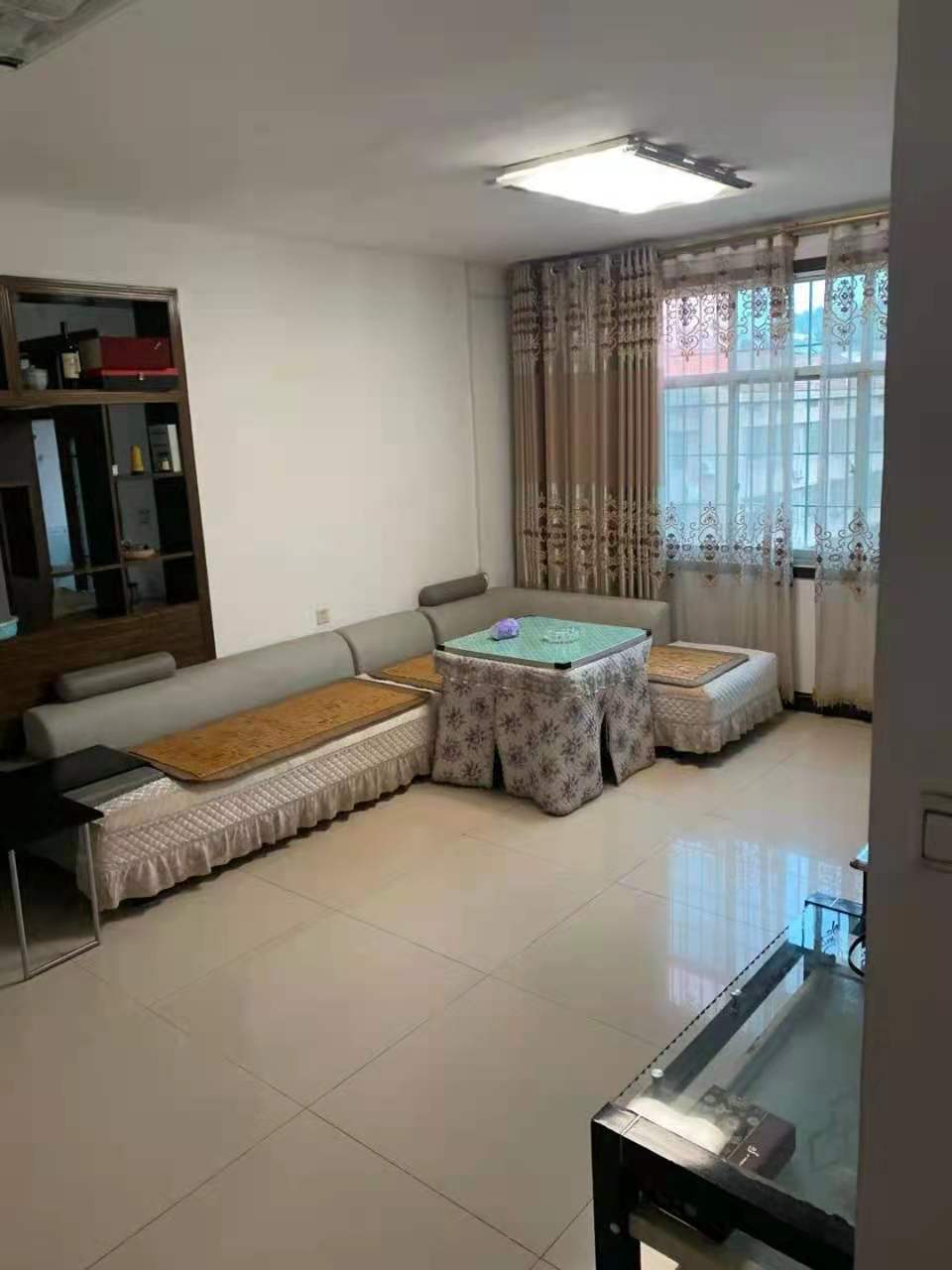 菊苑小区西区 3室2厅2卫 1200.0元/月 菊苑小区西区 3室2厅2卫 1200.0元/月室内图