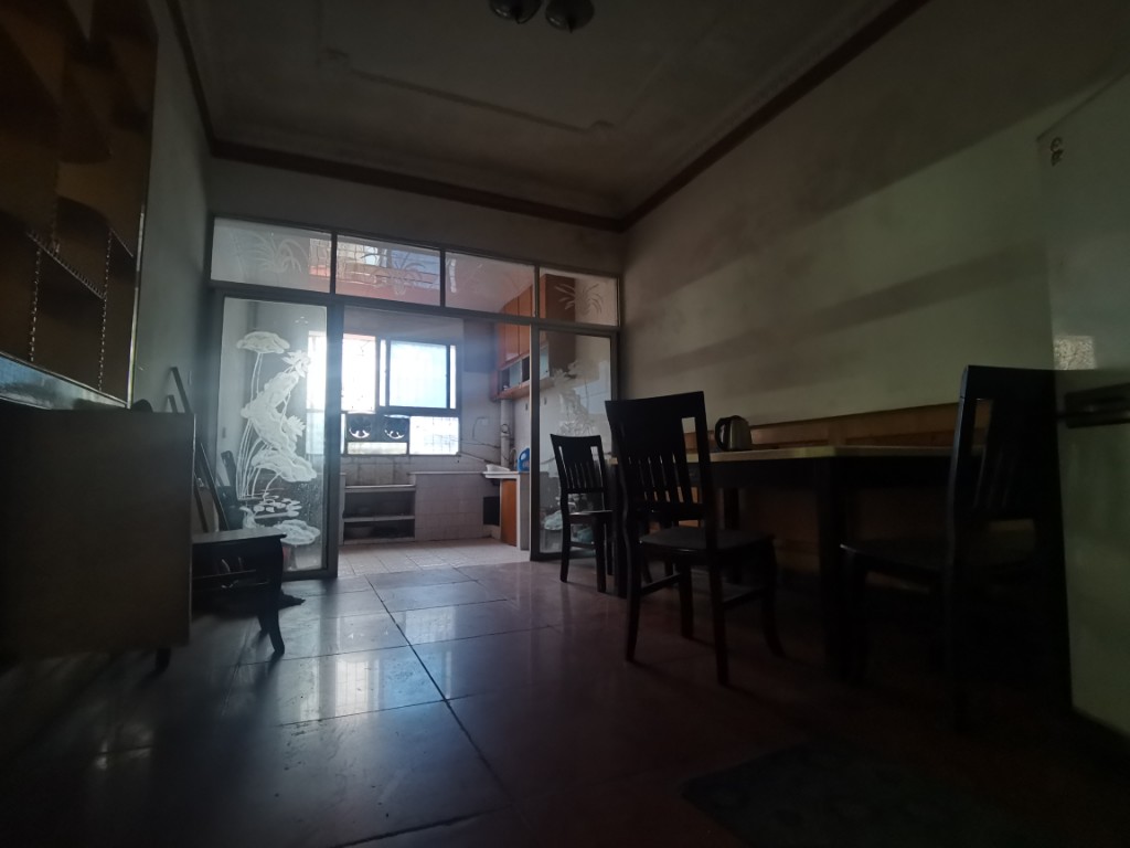 育财农贸市场(民营市场)  3室2厅1卫    60.0万 育财农贸市场(民营市场)  3室2厅1卫    60.0万客厅