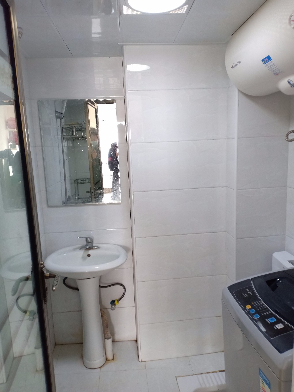 美的城三期 1室1厅1卫 28.00万 美的城三期 1室1厅1卫 28.00万客厅