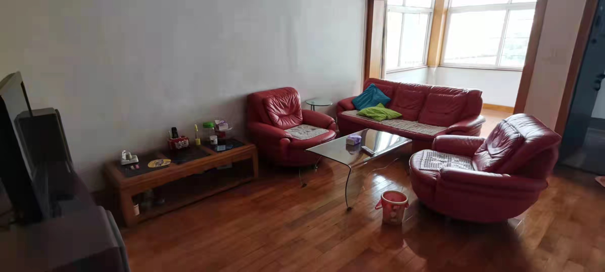 学堂冲一村 3室2厅1卫 2200.0元/月 学堂冲一村 3室2厅1卫 2200.0元/月室内图