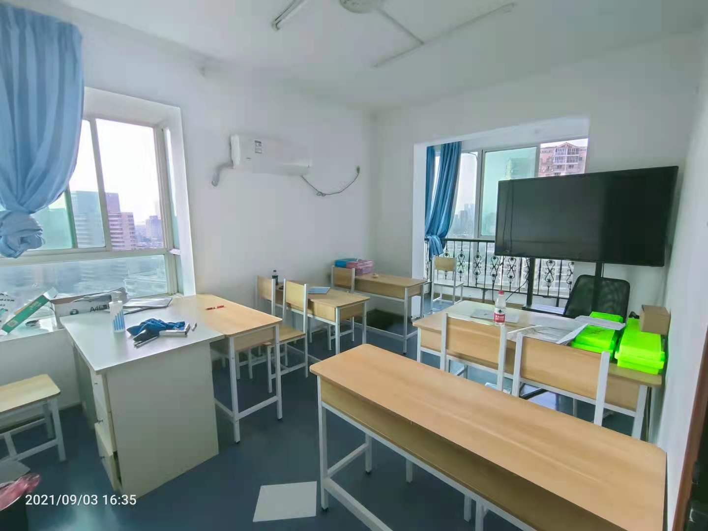 兴威名座  2室2厅2卫    2800.0元/月 兴威名座  2室2厅2卫    2800.0元/月室内图