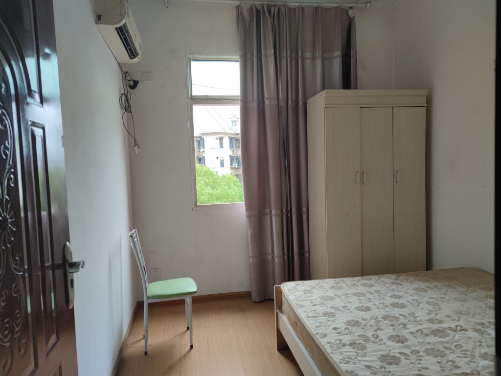 荷叶塘散户 1室1厅1卫 500.0元/月 荷叶塘散户 1室1厅1卫 500.0元/月室内图