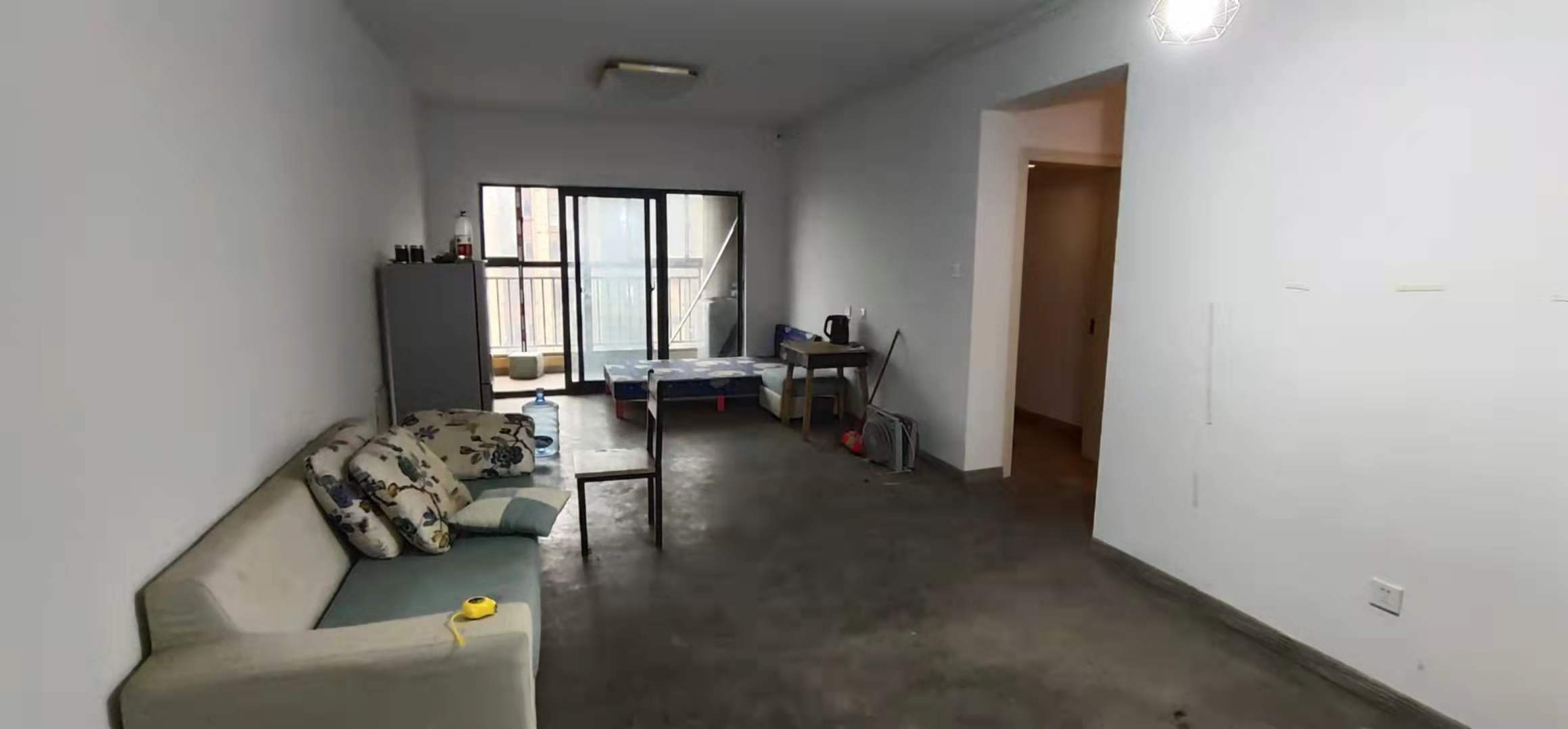 荣盛花语书苑 3室2厅1卫 2800.0元/月 荣盛花语书苑 3室2厅1卫 2800.0元/月室内图