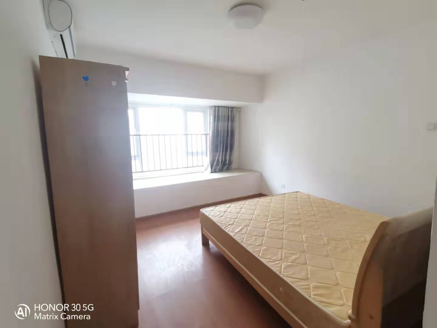 万国城（当代满庭春MOMA）三期  3室2厅2卫    2500.0元/月室内图