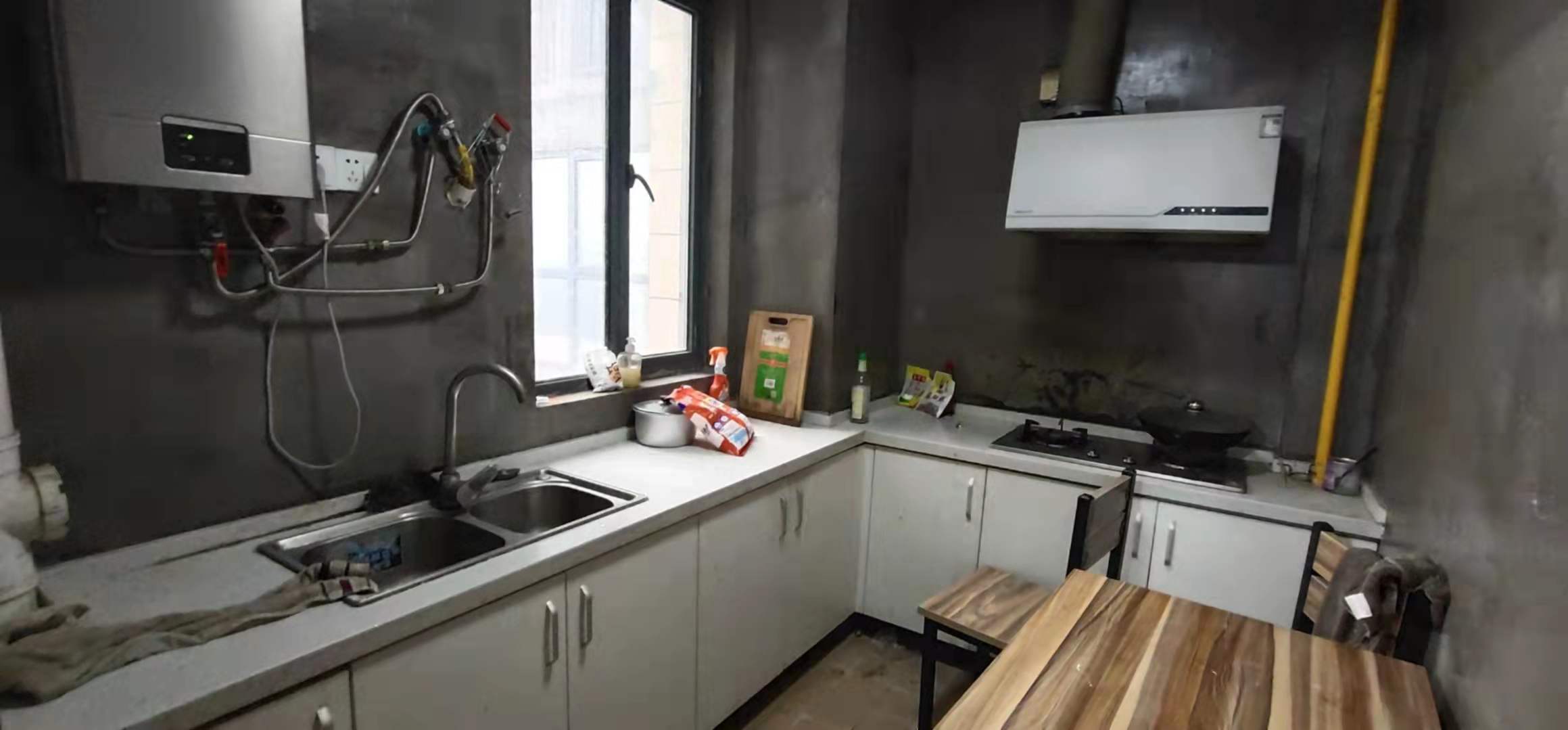 荣盛花语书苑 3室2厅1卫 2800.0元/月 荣盛花语书苑 3室2厅1卫 2800.0元/月室内图