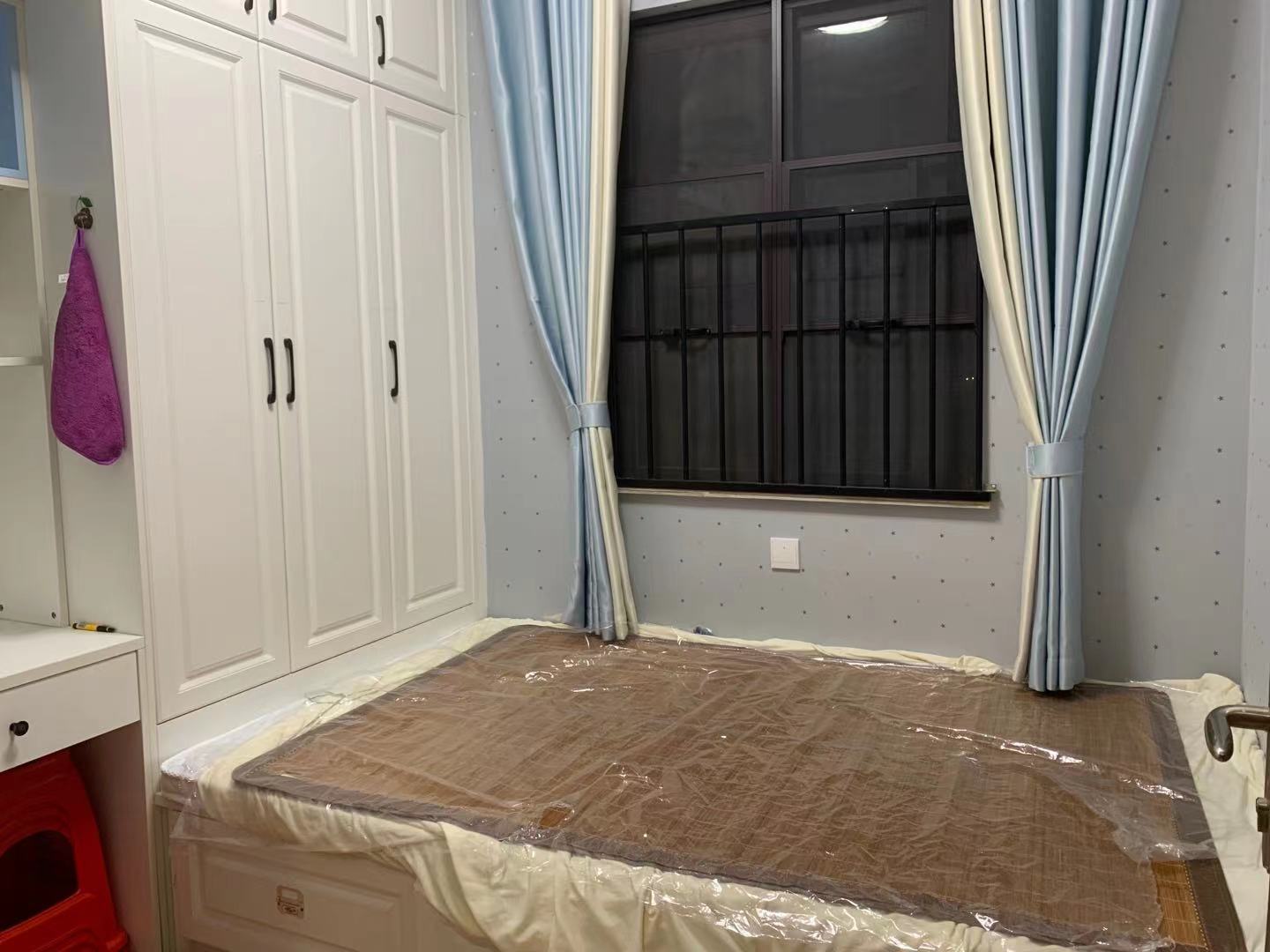 华耀碧桂园十里江湾观澜  3室2厅2卫    2600.0元/月 华耀碧桂园十里江湾观澜  3室2厅2卫    2600.0元/月室内图