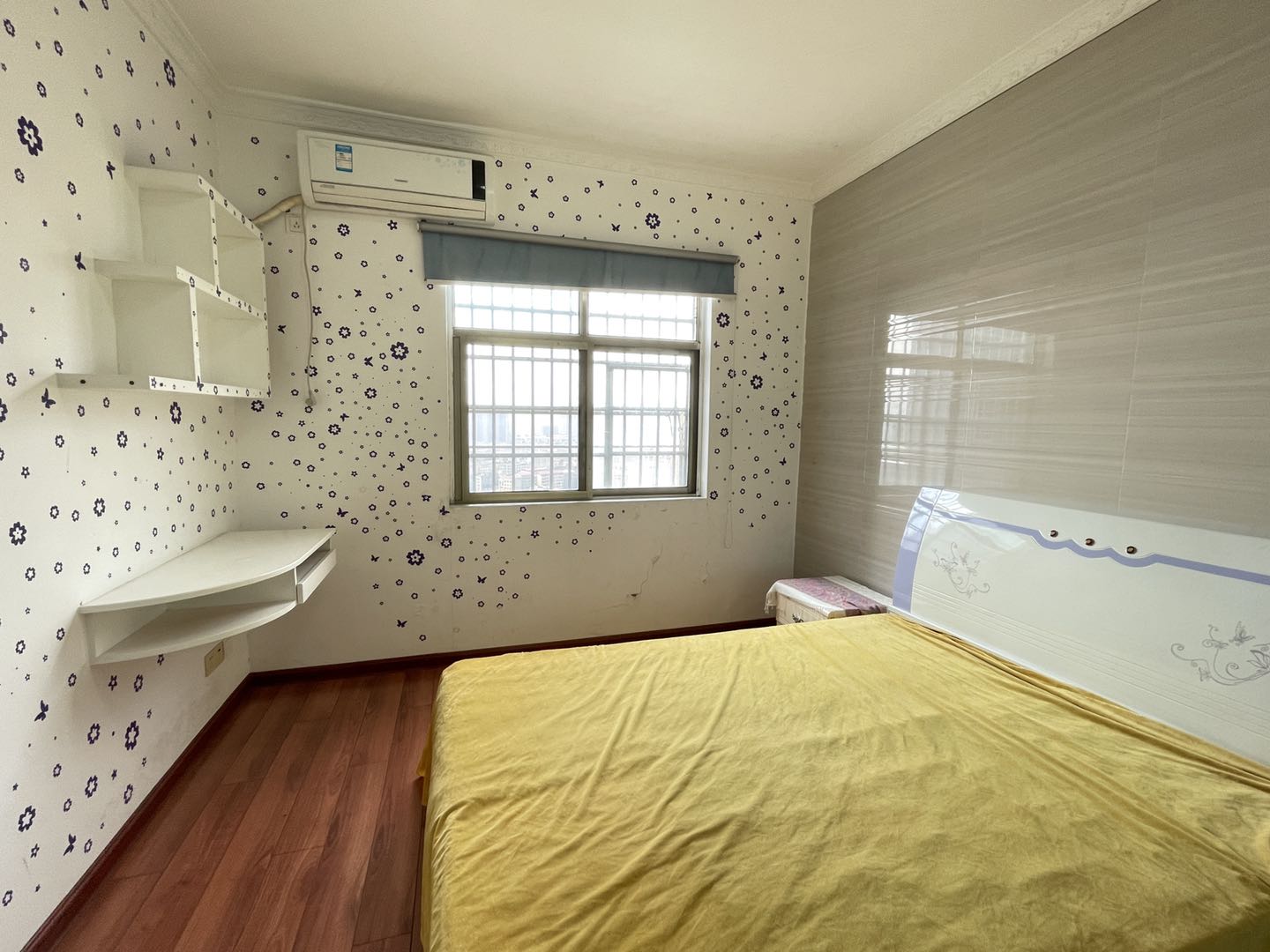 东方豪苑 2室2厅1卫 1500.0元/月 东方豪苑 2室2厅1卫 1500.0元/月室内图