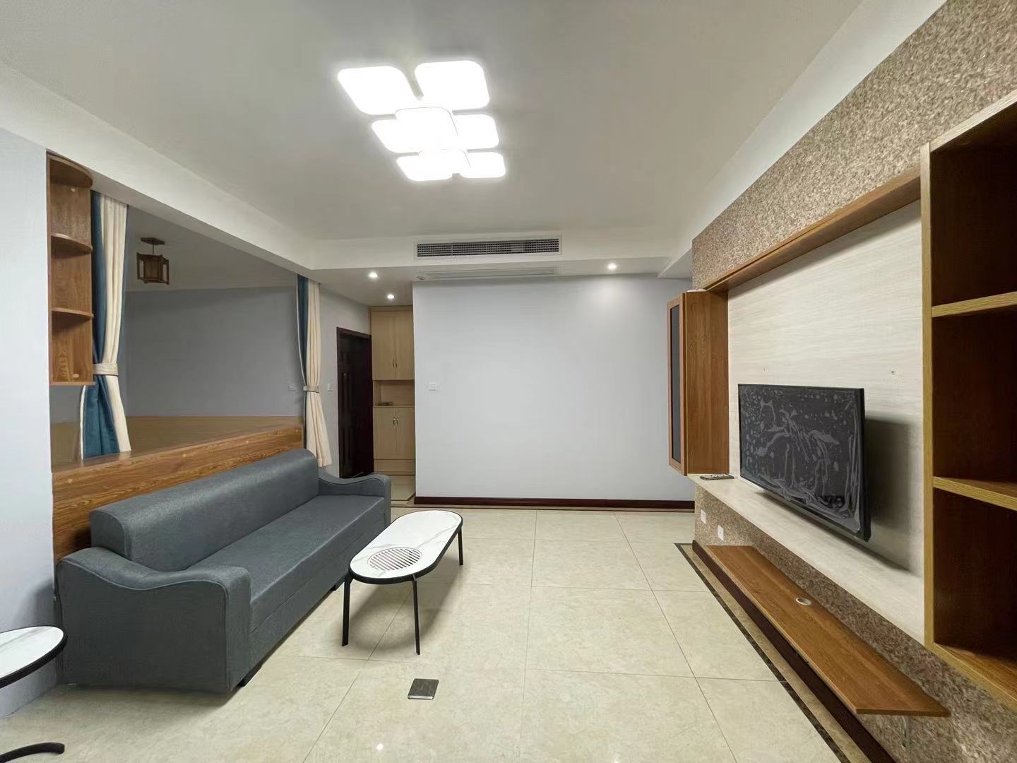 南湖半岛 2室1厅1卫 2600.0元/月 南湖半岛 2室1厅1卫 2600.0元/月室内图