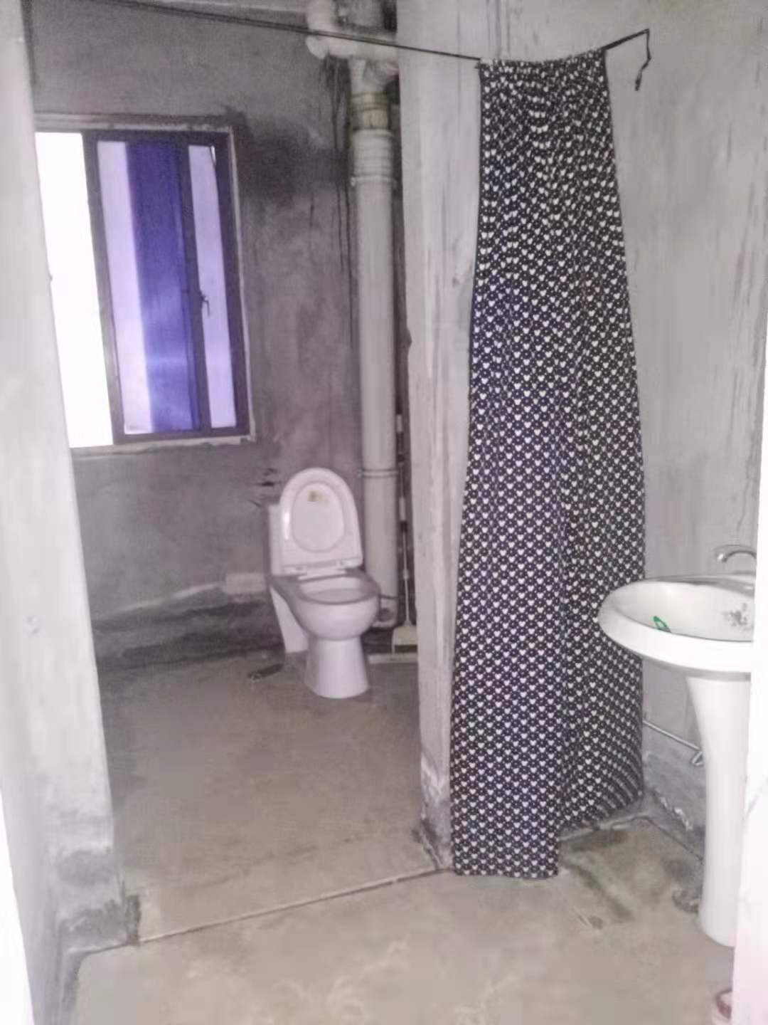 欧洲城楼上公寓楼 3室2厅1卫 2000.0元/月 欧洲城楼上公寓楼 3室2厅1卫 2000.0元/月室内图