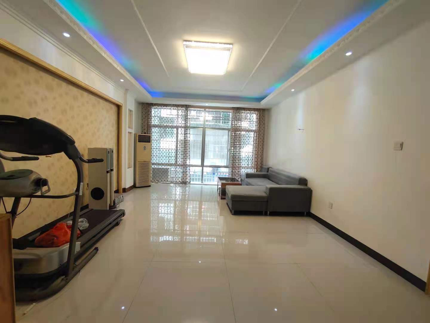 团圆嘉苑(蔡家村安置基地) 3室2厅1卫 1400.0元/月 团圆嘉苑(蔡家村安置基地) 3室2厅1卫 1400.0元/月室内图