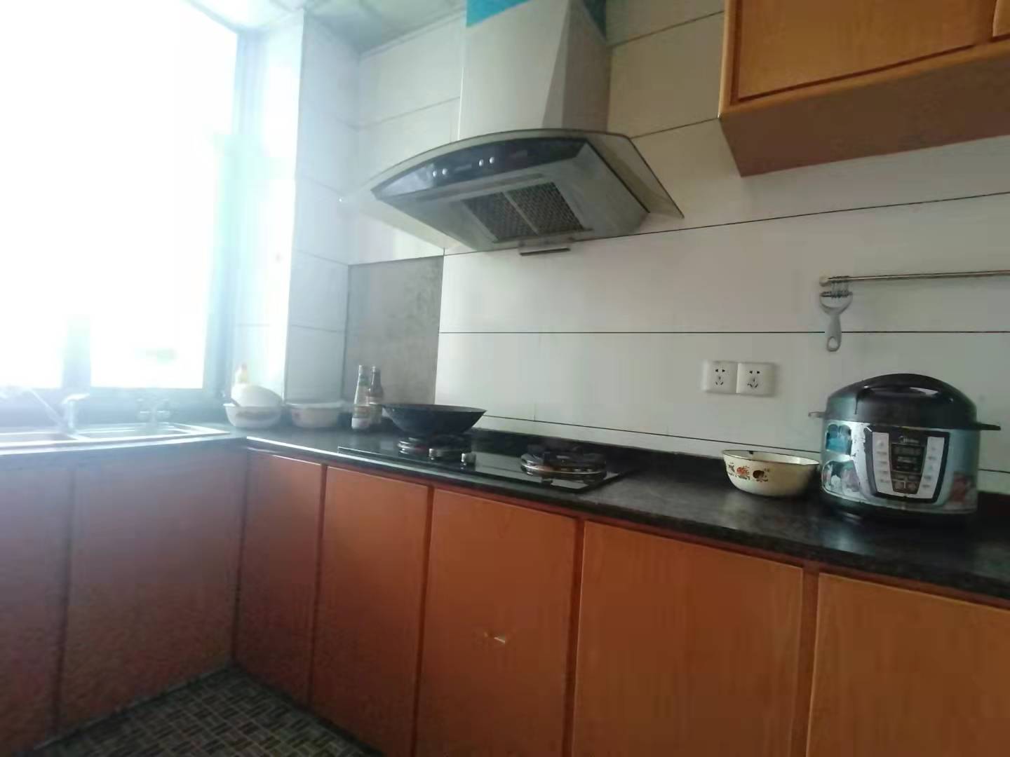 大渡口供销社家属楼 3室2厅2卫 54.0万 大渡口供销社家属楼 3室2厅2卫 54.0万卫生间