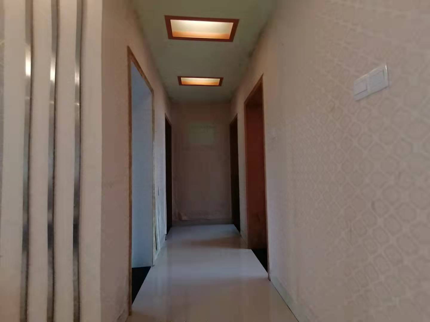 大渡口供销社家属楼 3室2厅2卫 54.0万 大渡口供销社家属楼 3室2厅2卫 54.0万客厅