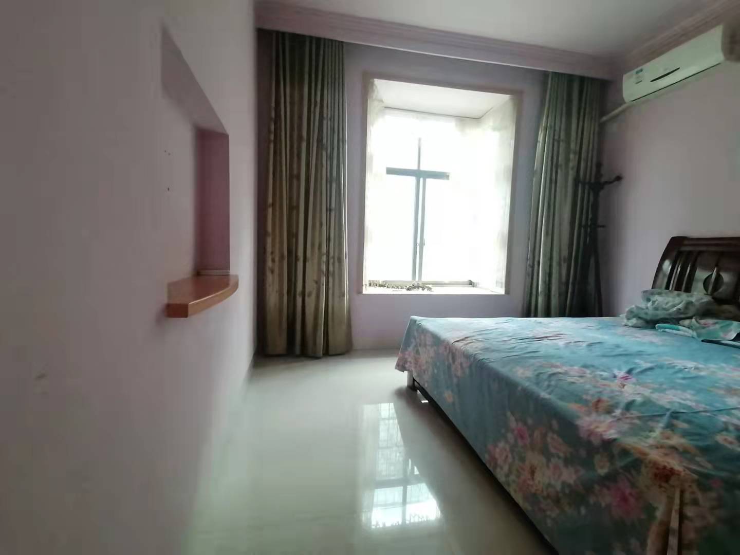 大渡口供销社家属楼 3室2厅2卫 54.0万 大渡口供销社家属楼 3室2厅2卫 54.0万卫生间