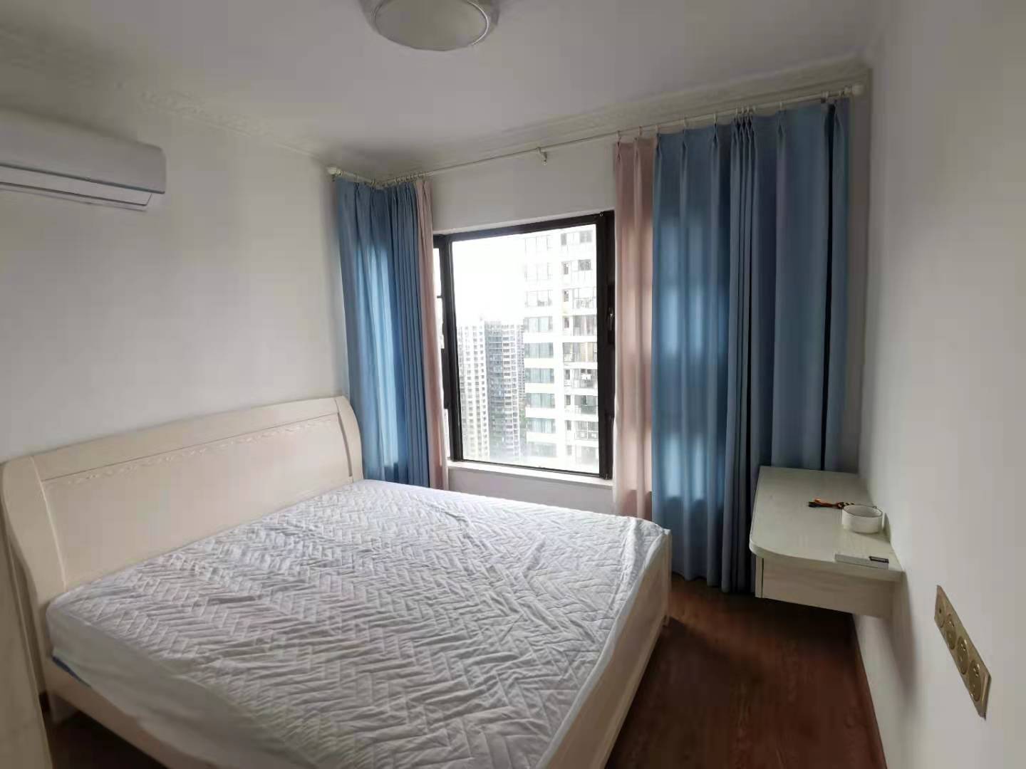 蓝溪谷 3室2厅2卫 80.0万 蓝溪谷 3室2厅2卫 80.0万客厅