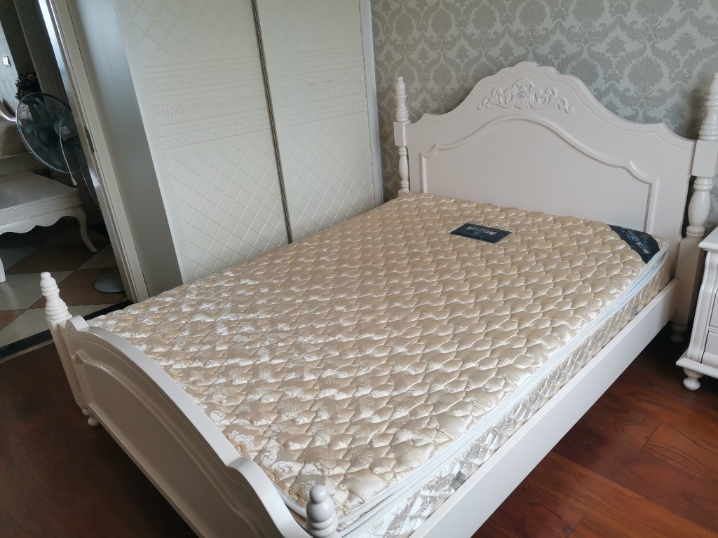 梓湖观邸 3室2厅2卫 3500.0元/月 梓湖观邸 3室2厅2卫 3500.0元/月室内图