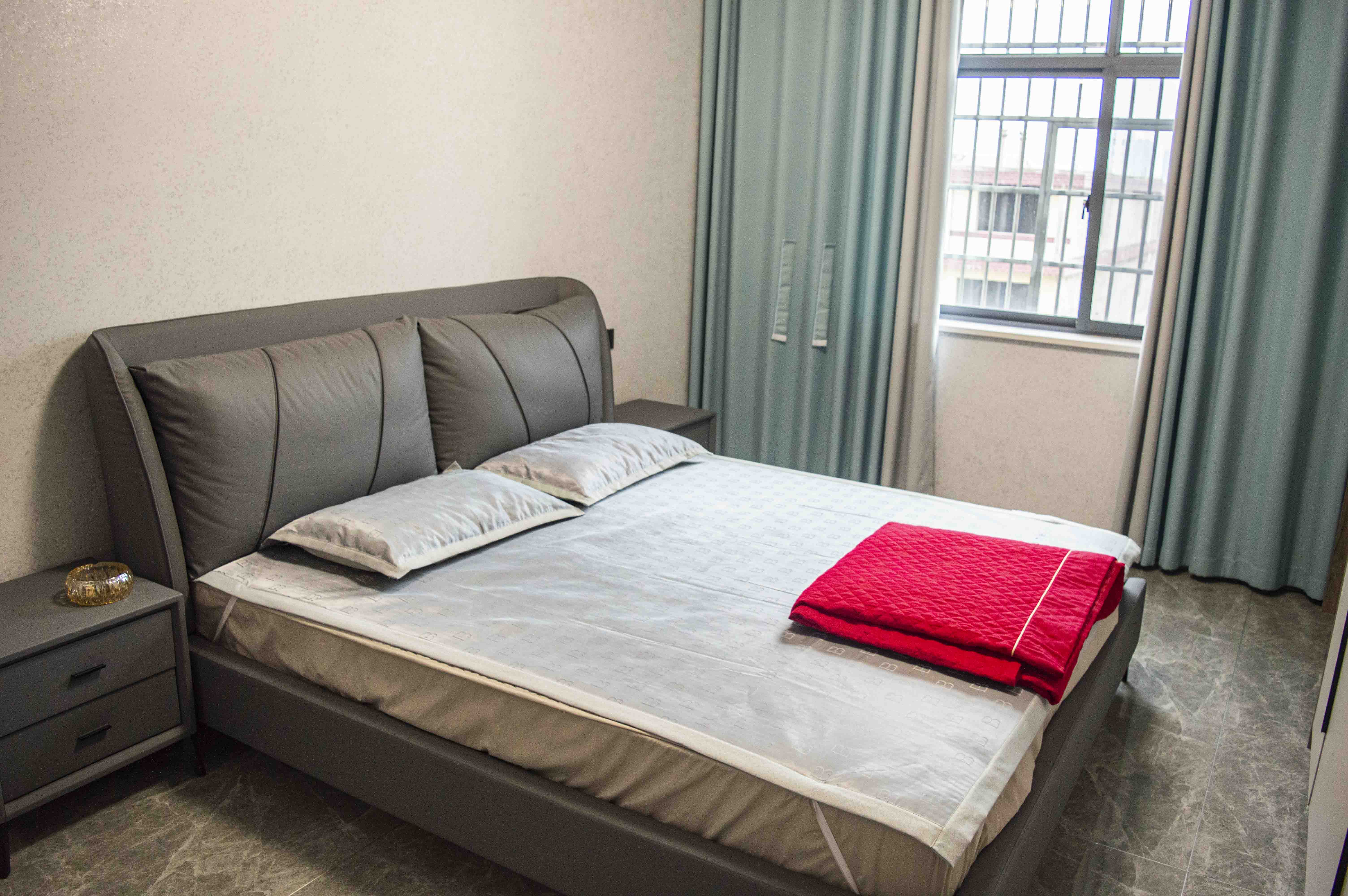 金水阳光 3室2厅1卫 96.8万 金水阳光 3室2厅1卫 96.8万客厅