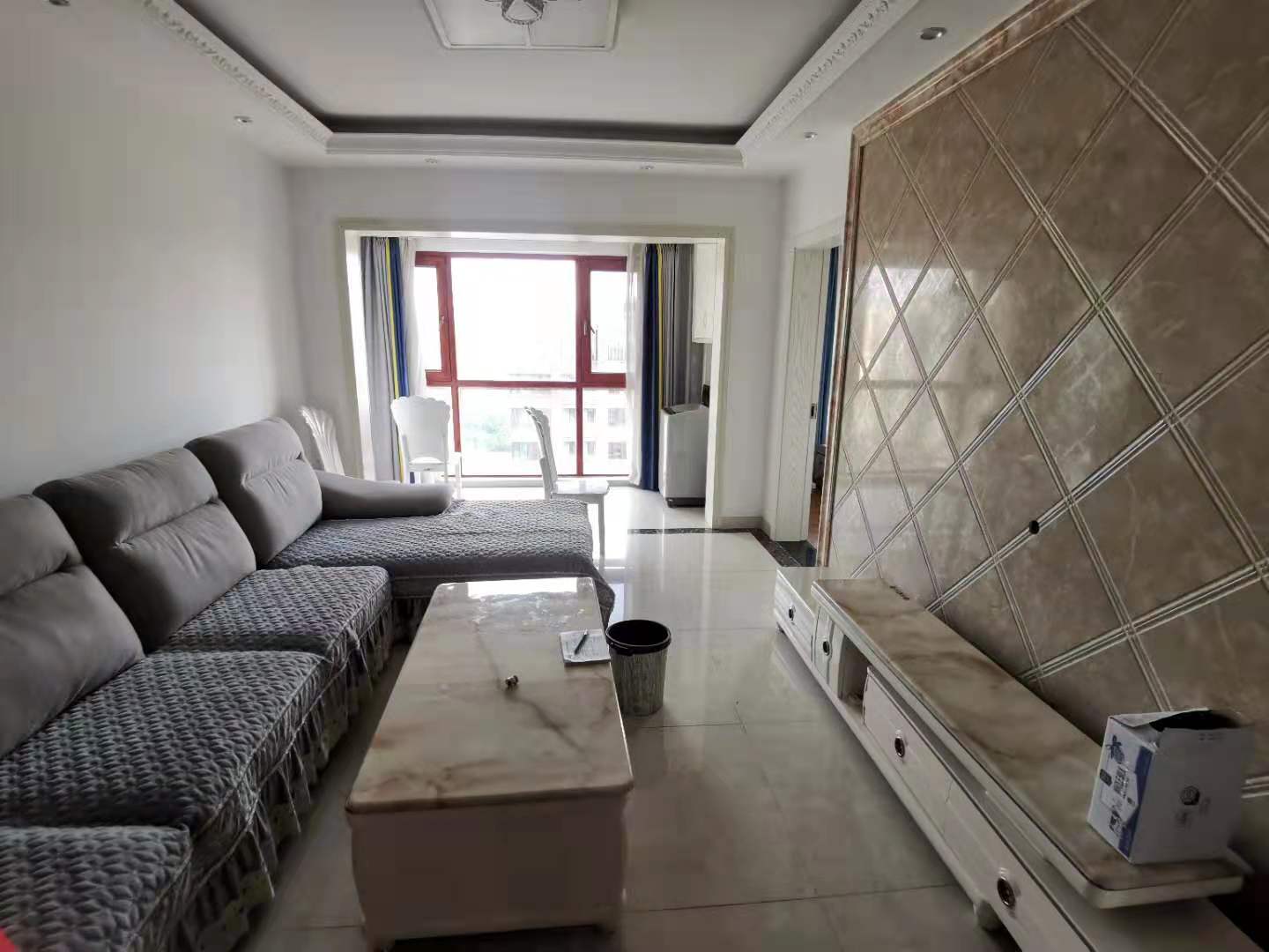 蓝溪谷 3室2厅2卫 80.0万 蓝溪谷 3室2厅2卫 80.0万客厅