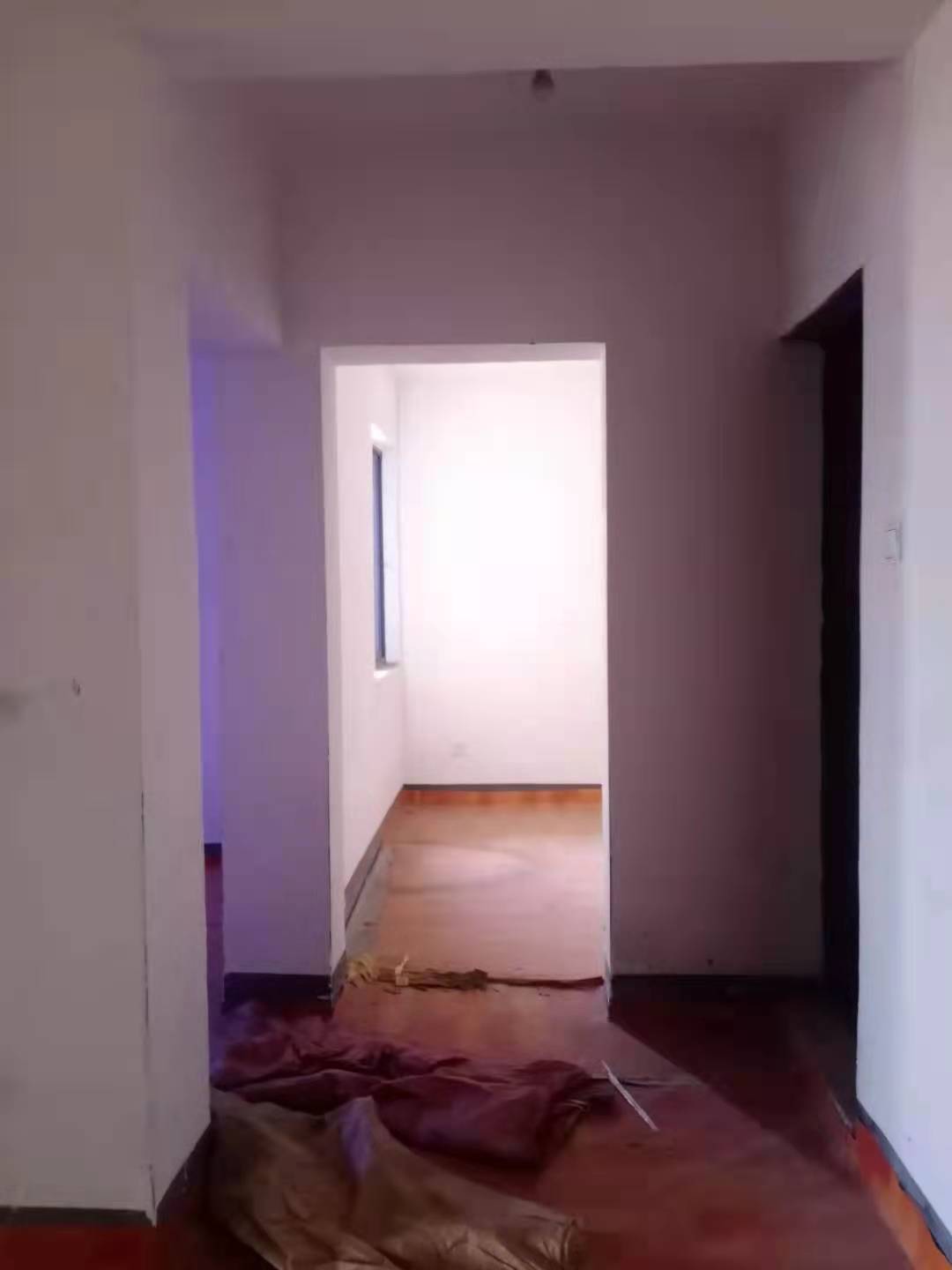 欧洲城楼上公寓楼 3室2厅1卫 2000.0元/月 欧洲城楼上公寓楼 3室2厅1卫 2000.0元/月室内图