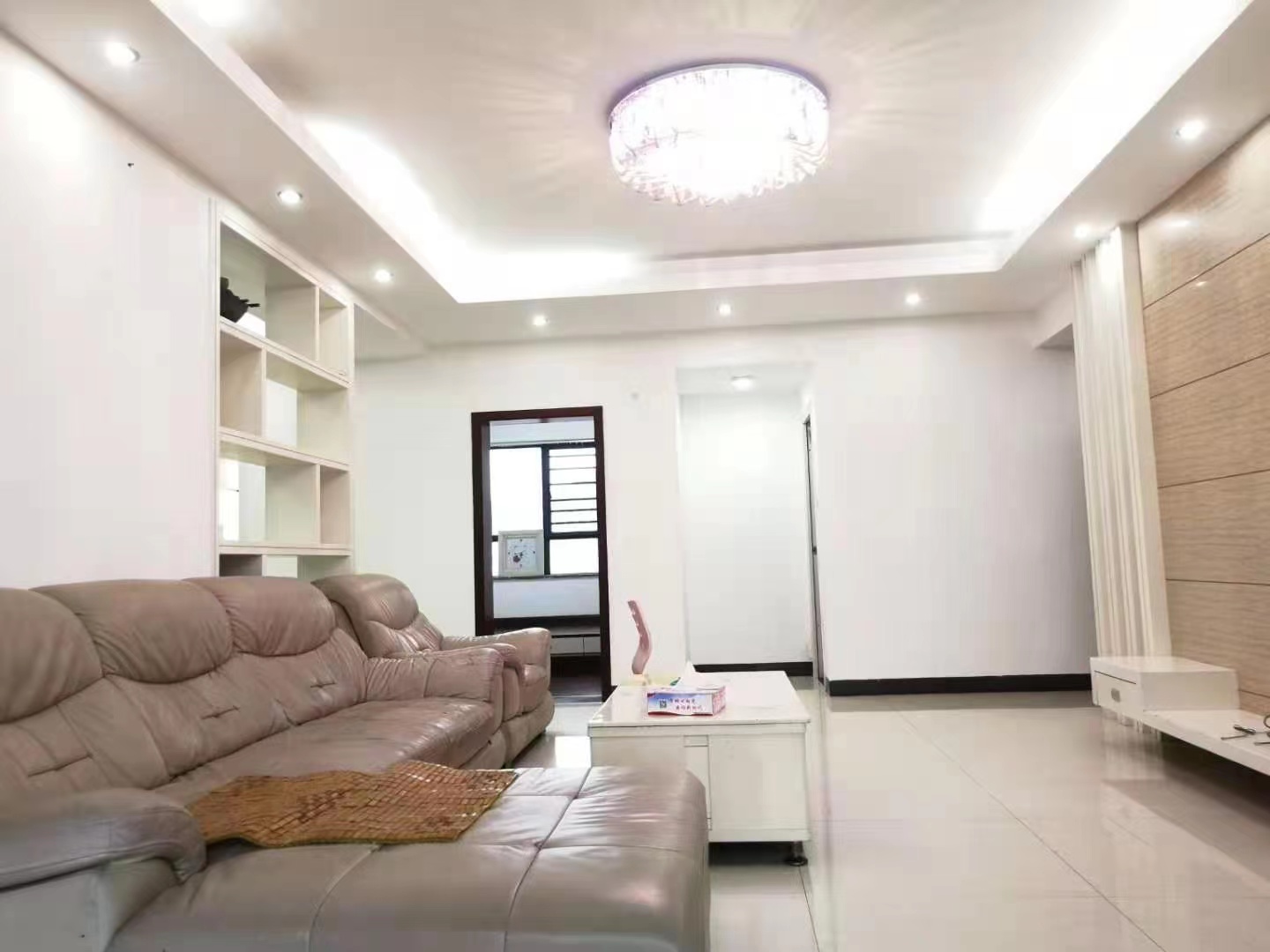 梓湖观邸 3室2厅2卫 3000.0元/月 梓湖观邸 3室2厅2卫 3000.0元/月室内图