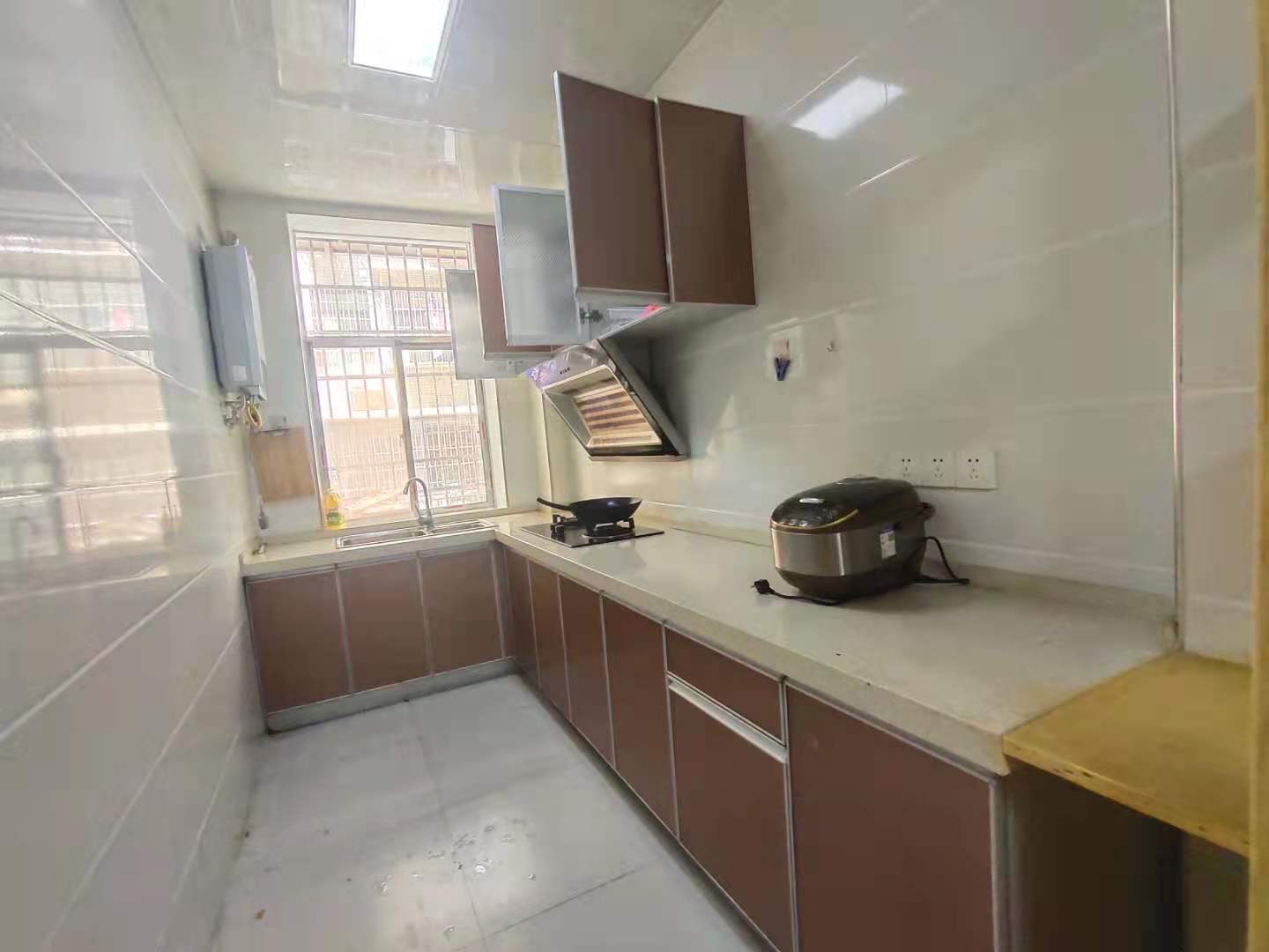 团圆嘉苑(蔡家村安置基地) 3室2厅1卫 1400.0元/月 团圆嘉苑(蔡家村安置基地) 3室2厅1卫 1400.0元/月室内图