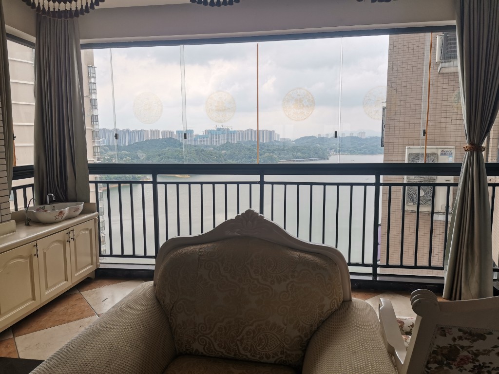 梓湖观邸 3室2厅2卫 3500.0元/月 梓湖观邸 3室2厅2卫 3500.0元/月室内图