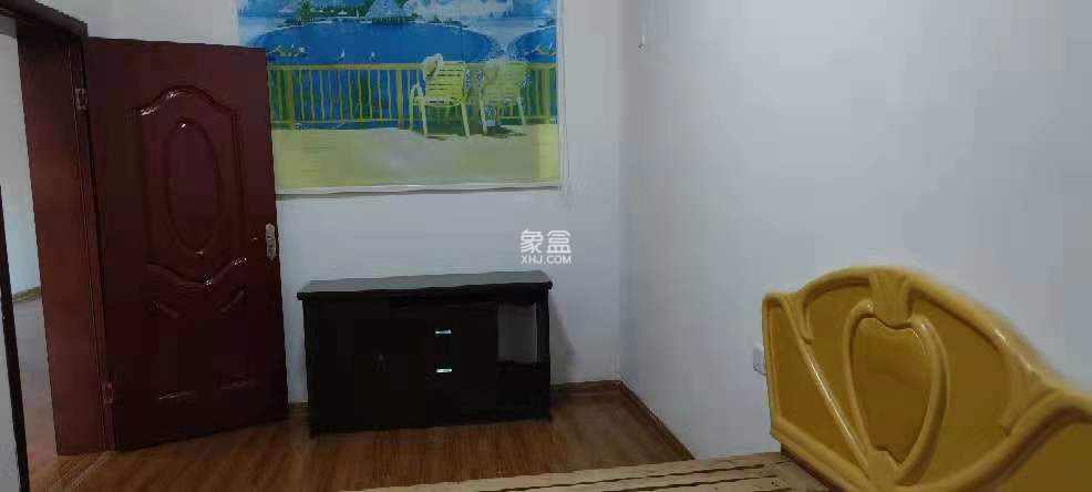 私房（桃源县所有）  3室2厅1卫   1350.00元/月室内图