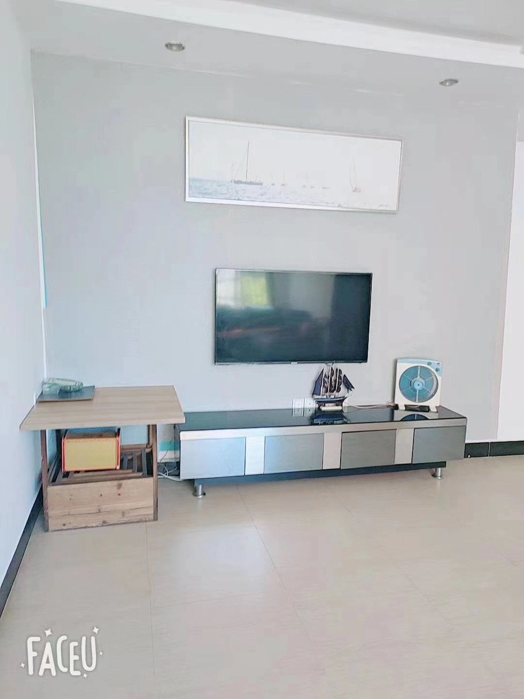 步行街小区  3室2厅2卫    59.0万 步行街小区  3室2厅2卫    59.0万客厅