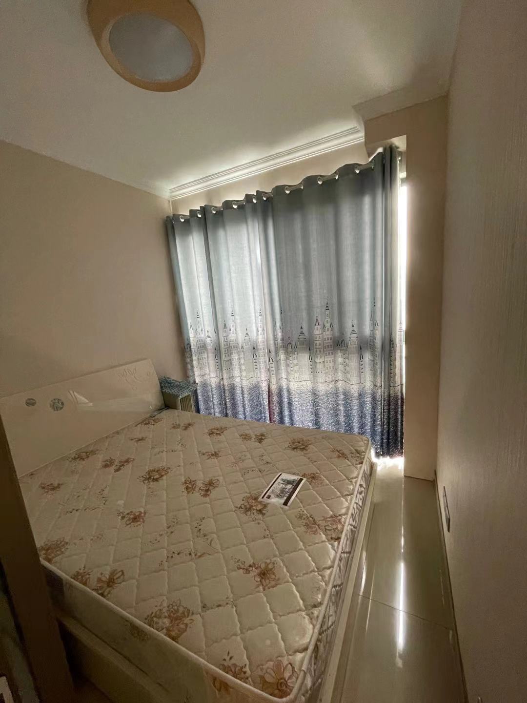 城南锦绣 3室2厅2卫 3000.0元/月 城南锦绣 3室2厅2卫 3000.0元/月室内图