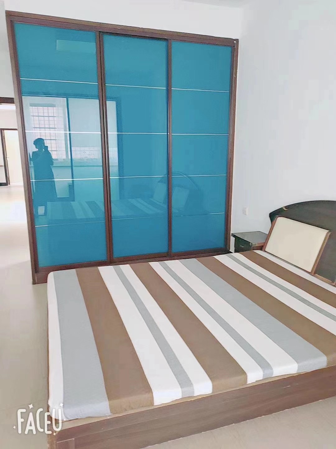 步行街小区  3室2厅2卫    59.0万 步行街小区  3室2厅2卫    59.0万卧室