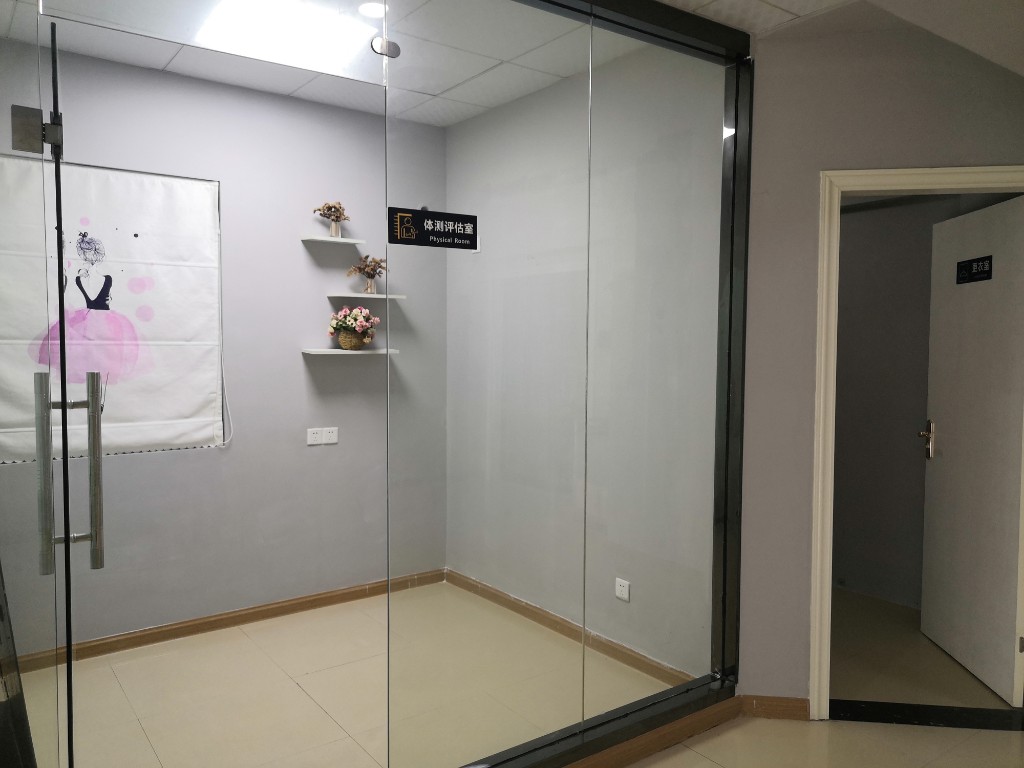 大拇指锁盘 2室2厅1卫 2600.00元/月 大拇指锁盘 2室2厅1卫 2600.00元/月室内图