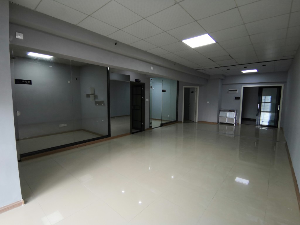 大拇指锁盘 2室2厅1卫 2600.00元/月 大拇指锁盘 2室2厅1卫 2600.00元/月室内图