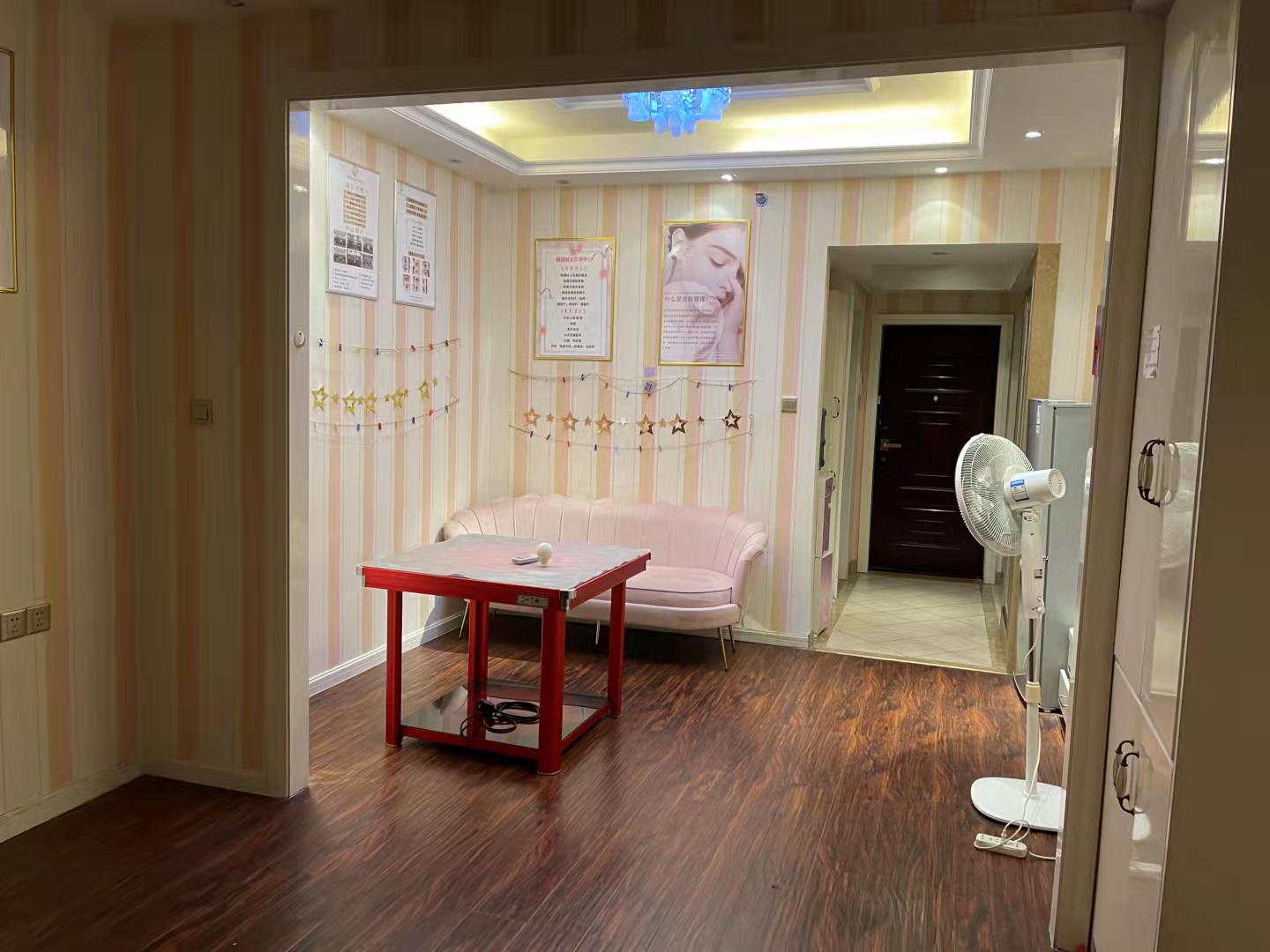 万豪城市花园 1室1厅1卫 1380.0元/月 万豪城市花园 1室1厅1卫 1380.0元/月室内图