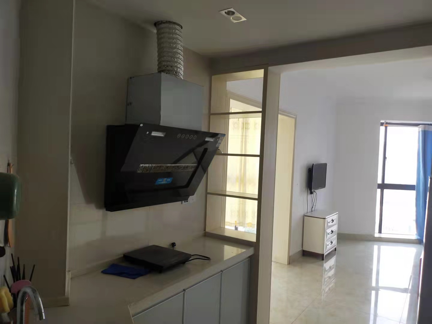 爱丁堡 1室1厅1卫 1100.0元/月 爱丁堡 1室1厅1卫 1100.0元/月室内图