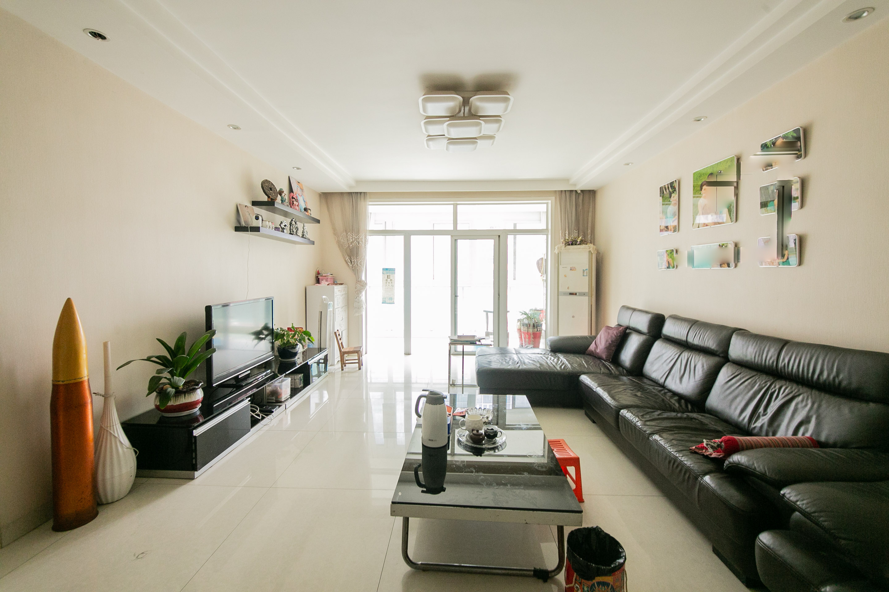 江临天下  3室2厅2卫    125.0万客厅