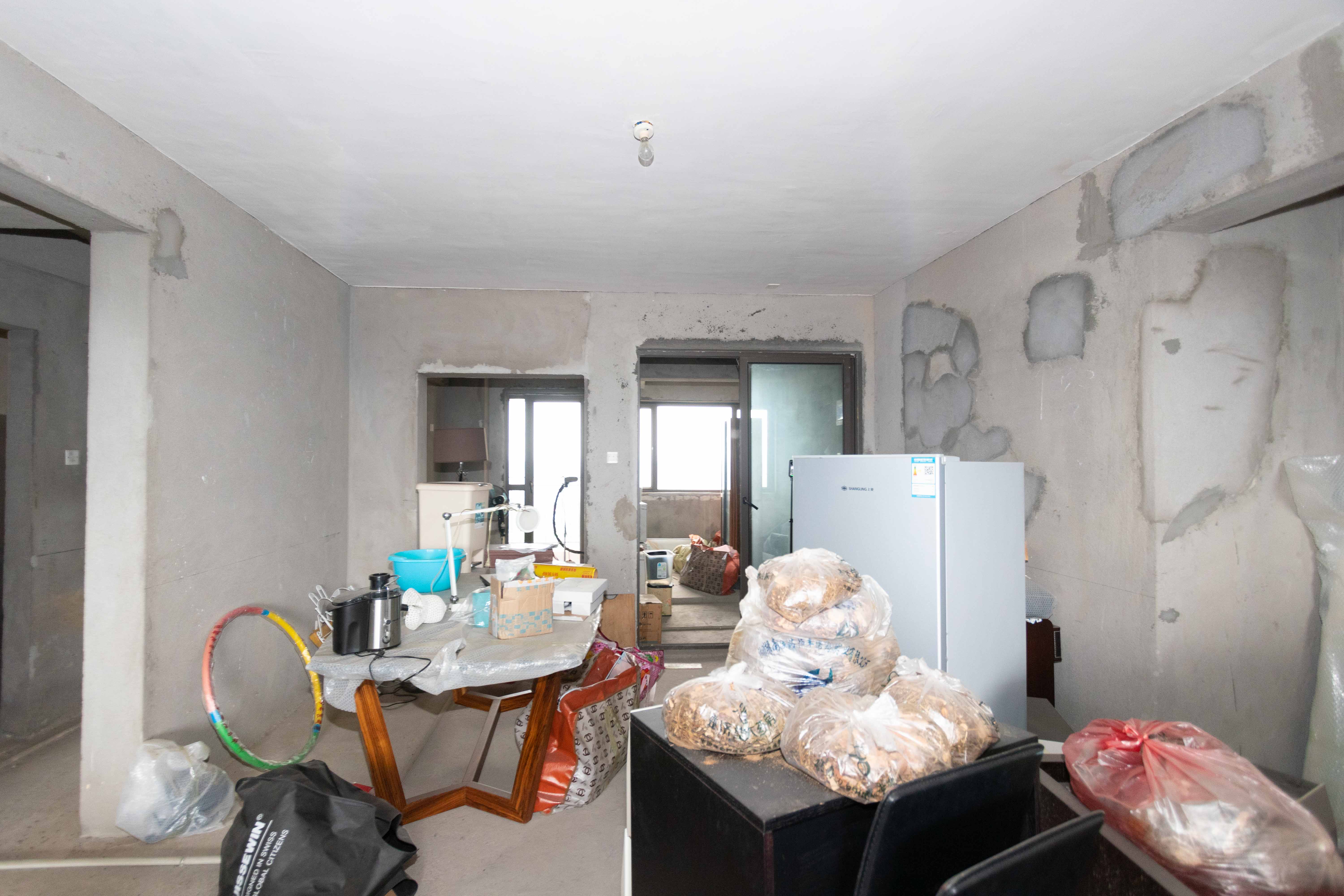 佳兆业水岸新都  4室2厅2卫   72.00万其他
